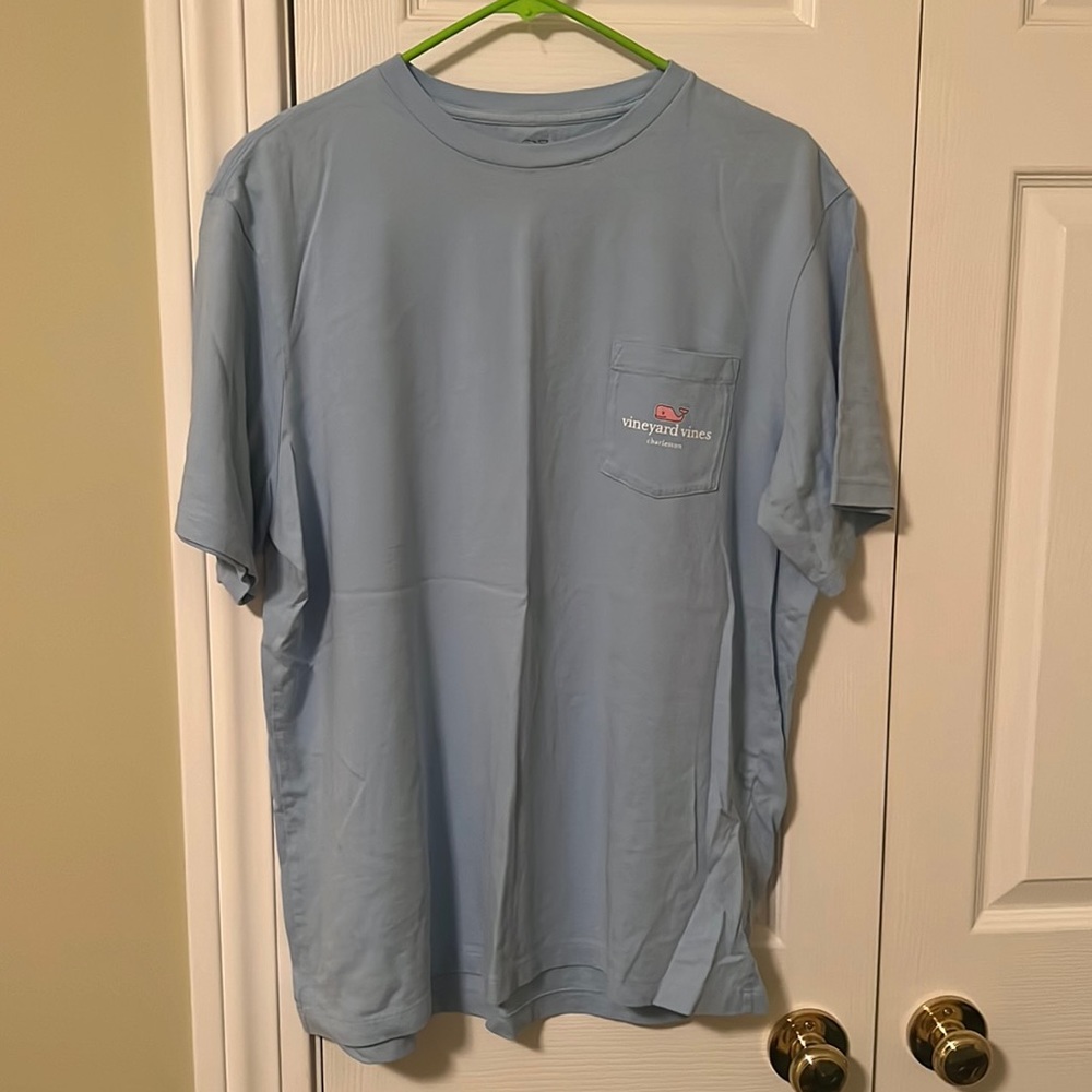Vineyard Vines Charleston Tshirt - Size M